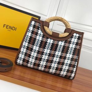 Fendi Kani Bag - Image 3