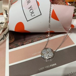 Louis Vuitton necklace - Image 6