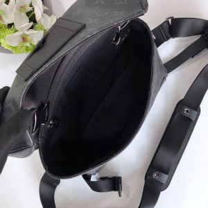 Louis Vuitton VOYAGER - Image 4