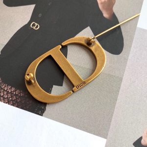 Dior brooch - Image 5