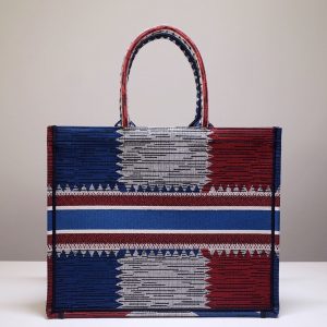 Dior Book Tote - Image 6