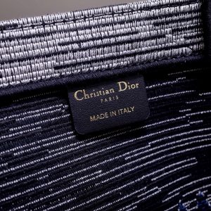 Dior Book Tote - Image 9