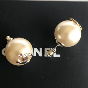 Chanel Earrings - Image 4