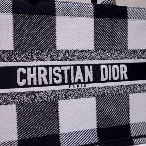 Dior Book Tote - Image 9