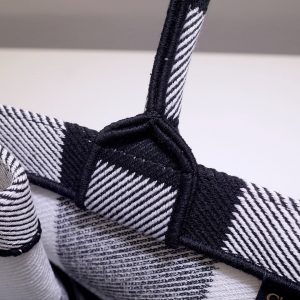 Dior Book Tote - Image 4