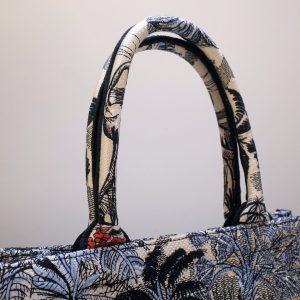 Dior Book Tote - Image 9