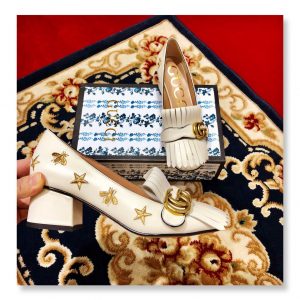 Gucci Embroidered leather mid-heel pump - Image 8