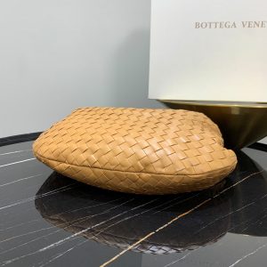 Bottega Vaenta Hobo Bag - Image 8