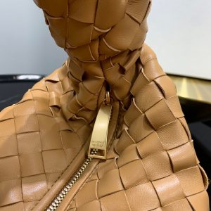 Bottega Vaenta Hobo Bag - Image 7