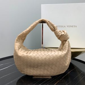 Bottega Vaenta Hobo Bag - Image 9