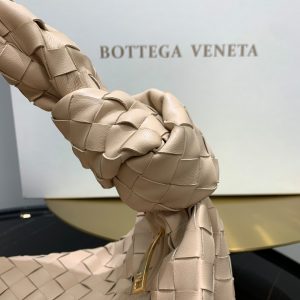 Bottega Vaenta Hobo Bag - Image 7