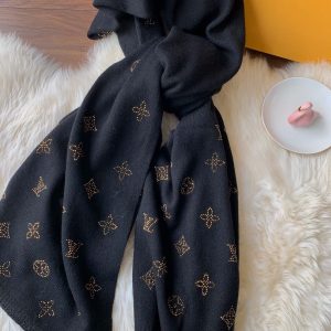 Louis Vuitton scarf - Image 4