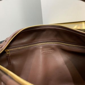 Bottega Vaenta Hobo Bag - Image 6