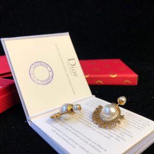 Dior Earrings - Image 5