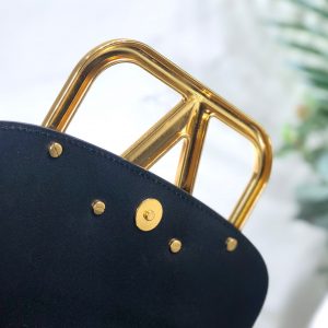 Valentino Garavani Maxi - Image 4