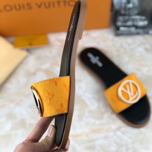 Louis Vuitton Slippers - Image 4