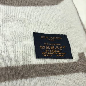 Louis Vuitton scarf - Image 7