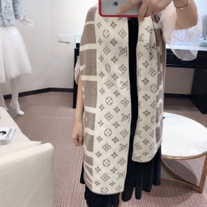 Louis Vuitton scarf - Image 6