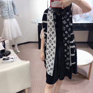 Louis Vuitton scarf - Image 3