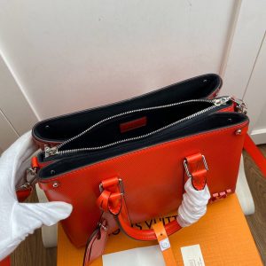 Louis Vuitton TWIST TOTE - Image 4