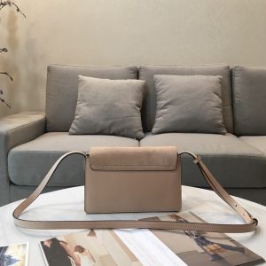 Chloe Faye Shoulder bag - Image 9