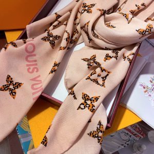 Louis Vuitton scarf - Image 7