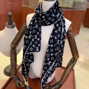 Louis Vuitton scarf - Image 3