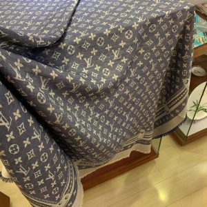 Louis Vuitton scarf - Image 5