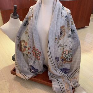 Gucci scarf - Image 15