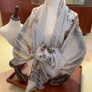 Gucci scarf - Image 11