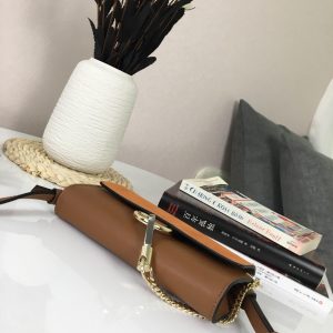 Chloe Faye Shoulder bag - Image 8