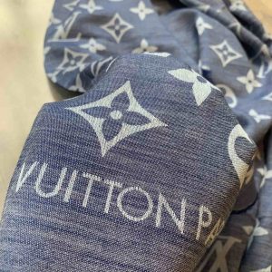 Louis Vuitton Scarf - Image 5
