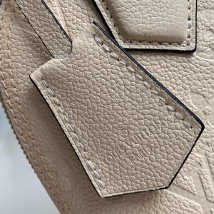 LOUIS VUITTON Alma - Image 9