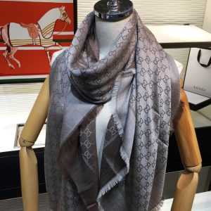 Gucci scarf - Image 11