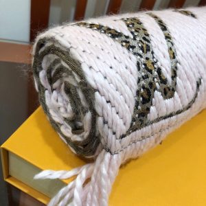 Louis Vuitton scarf - Image 5