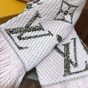Louis Vuitton scarf - Image 4