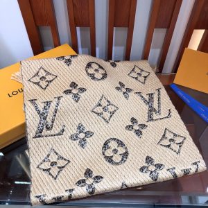 Louis Vuitton scarf - Image 9