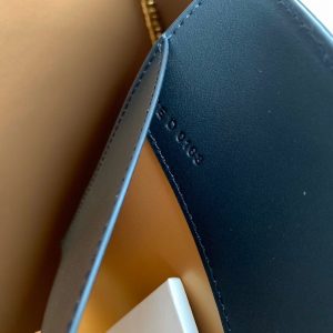 Givenchy Tote - Image 4