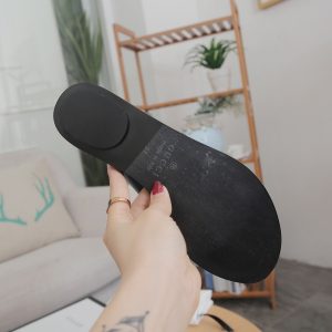 Gucci Slippers - Image 4