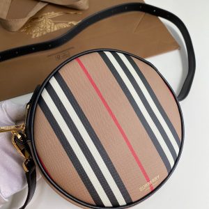 Burberry Shoulder Bags - Image 9