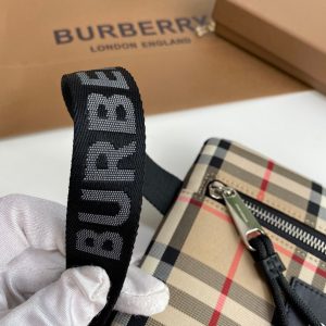 Burberry Clutch - Image 5