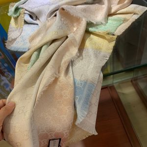 Louis Vuitton scarf - Image 4