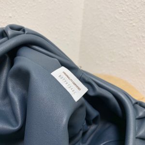 BOTTEGA VENETA Pouch - Image 3