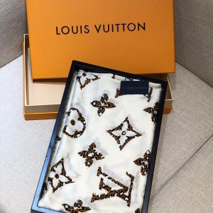 Louis Vuitton scarf - Image 6