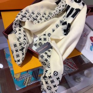 Louis Vuitton scarf - Image 8
