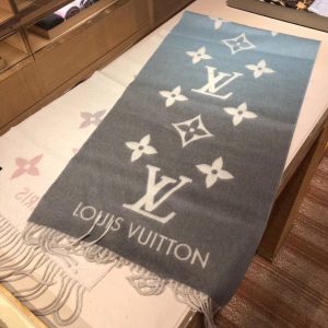 Louis Vuitton scarf - Image 3