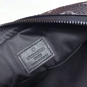 LOUIS VUITTON VOYAGE shoulder bag - Image 4