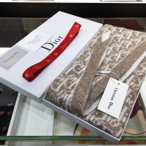 Dior scarf - Image 3