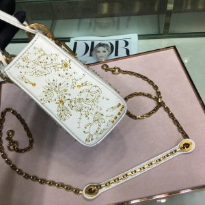 Lady Dior FW18 - Image 9