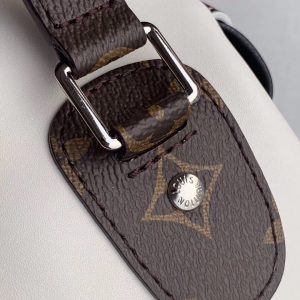 LOUIS VUITTON Backpack - Image 4